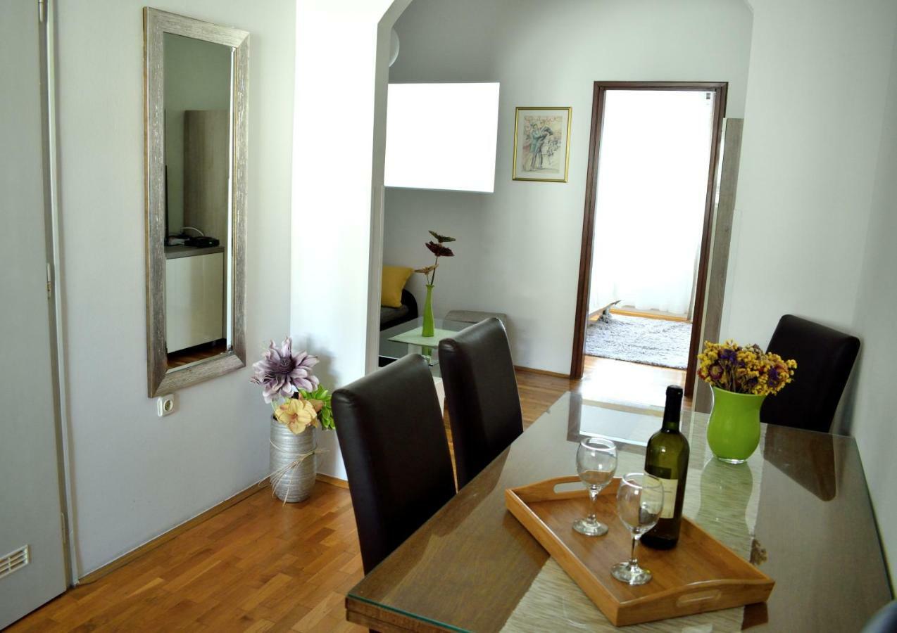 Amphitheatre Apartments Pula Luaran gambar