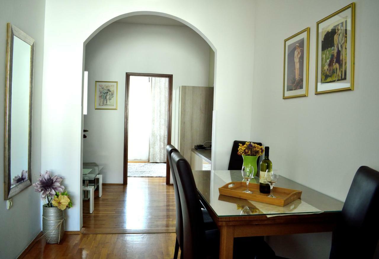 Amphitheatre Apartments Pula Luaran gambar
